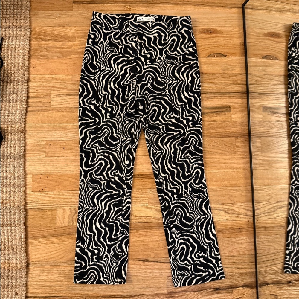 Zara Black and White Patterned Pants